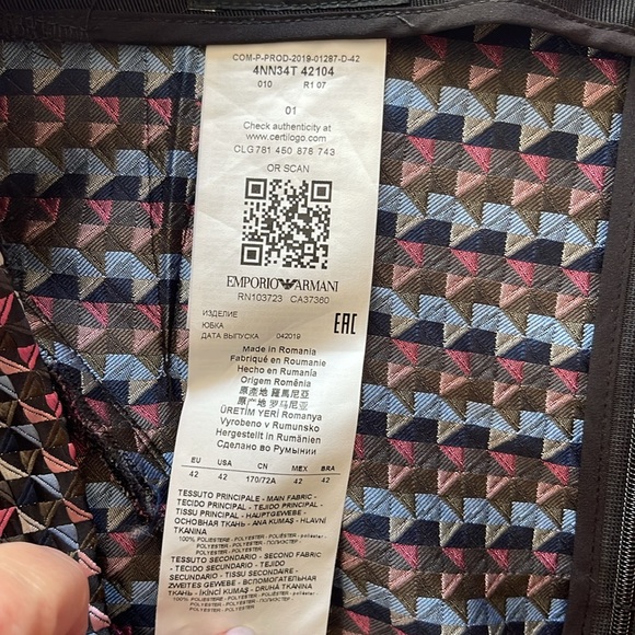 BNWT Giorgio Armani skirt - Picture 5 of 7